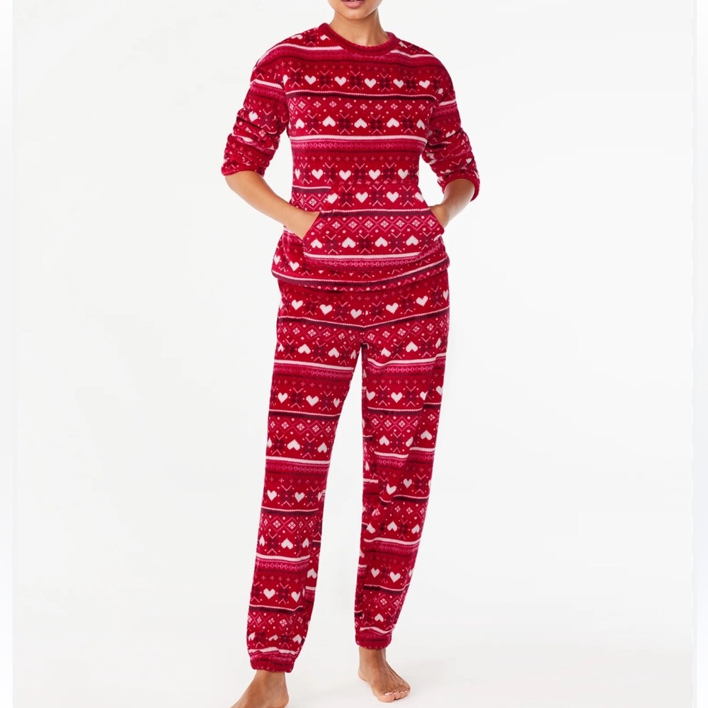 Cozy Red Heart Pajama Set. 8/10 M